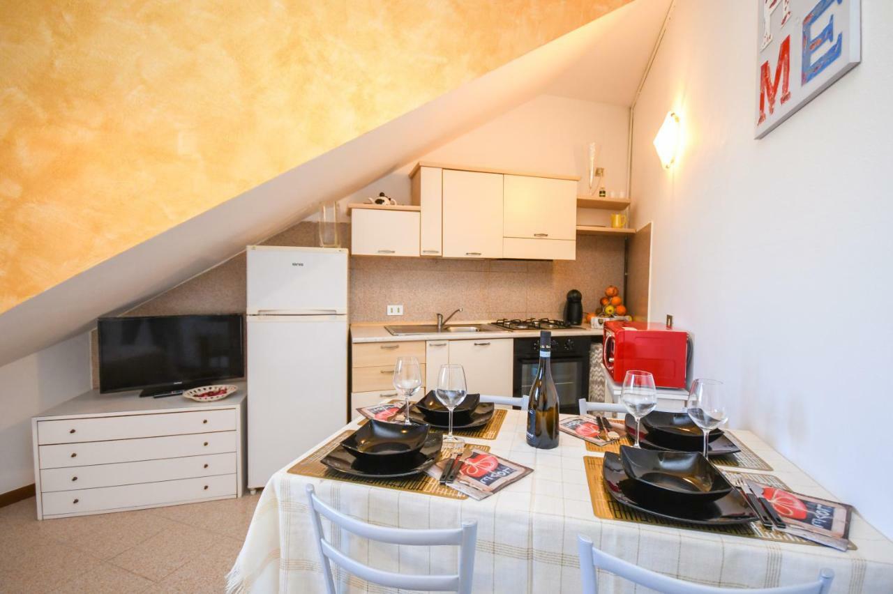 Catullo Apartments ซีร์มิโอเน ภายนอก รูปภาพ
