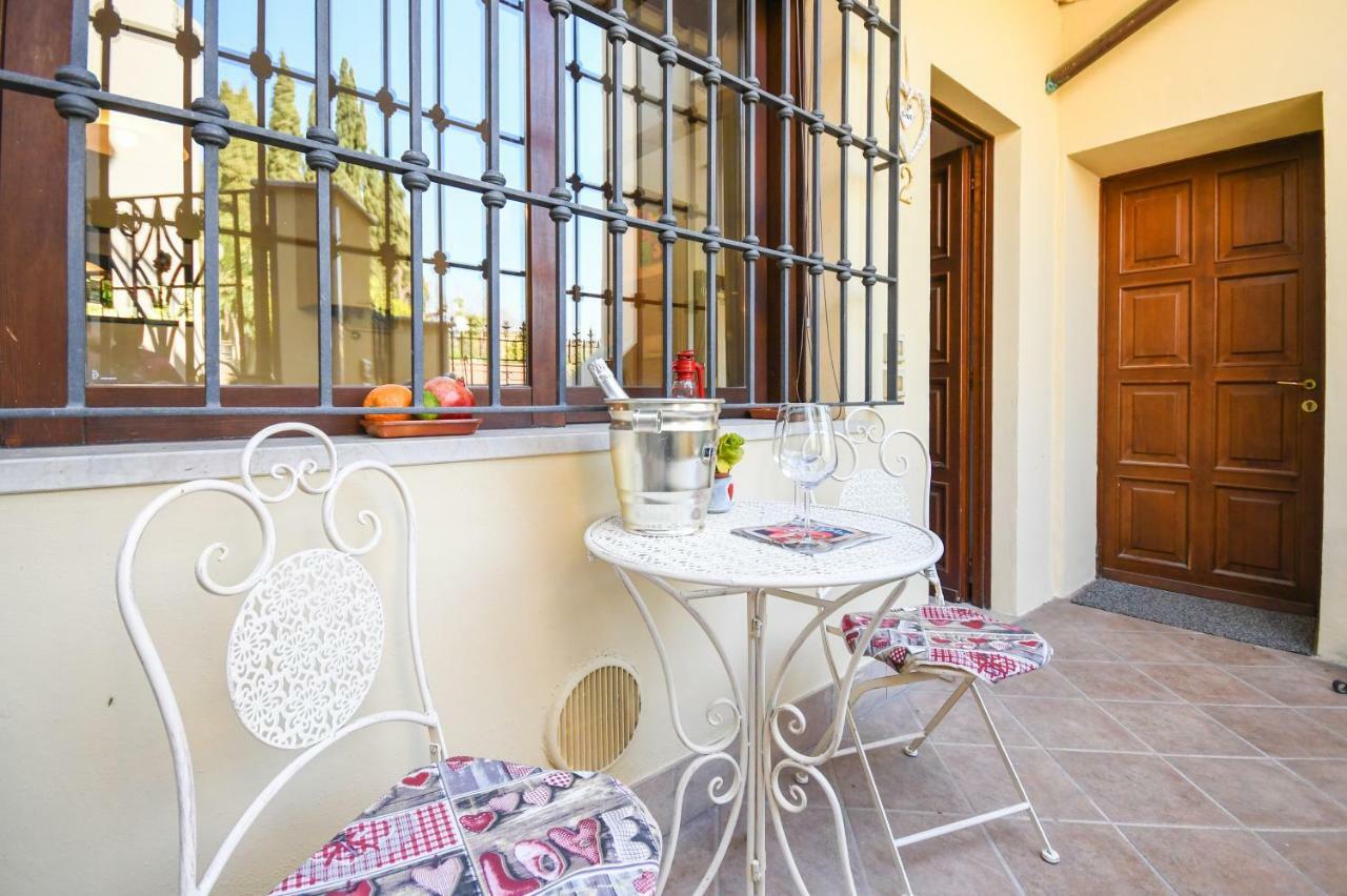 Catullo Apartments ซีร์มิโอเน ภายนอก รูปภาพ