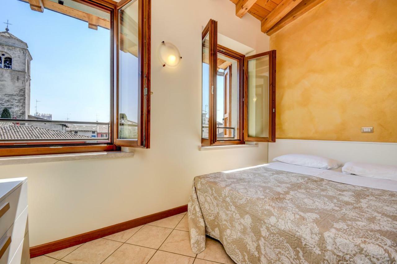 Catullo Apartments ซีร์มิโอเน ภายนอก รูปภาพ