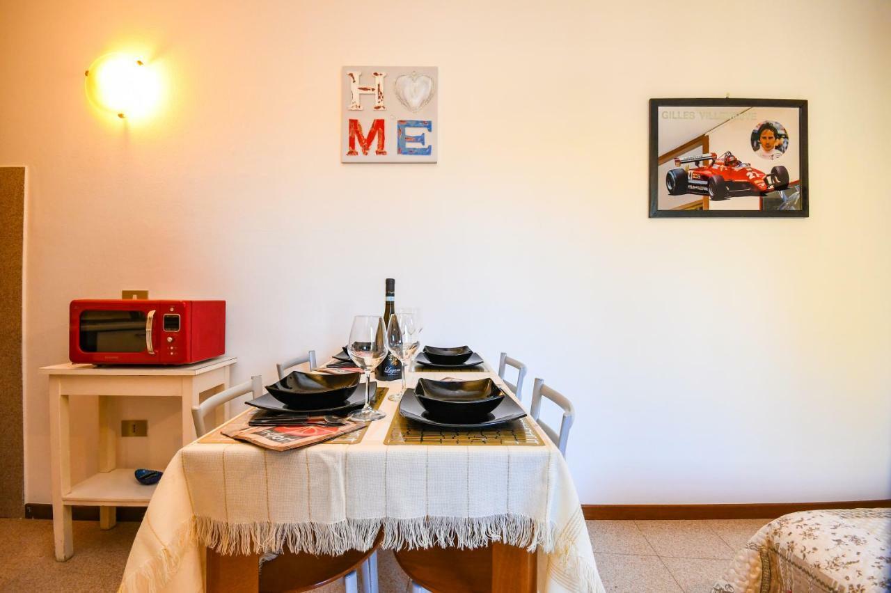 Catullo Apartments ซีร์มิโอเน ภายนอก รูปภาพ